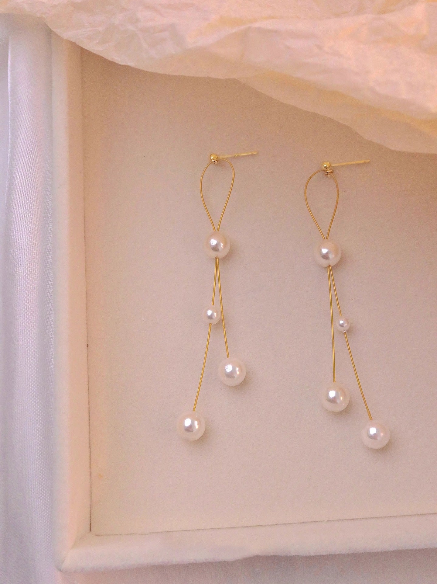Ethereal Tassel Pearl Earrings For Women